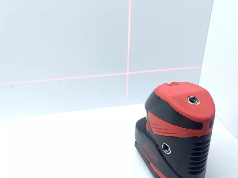 LASER KRZYŻOWY LEICA LINO L2P5