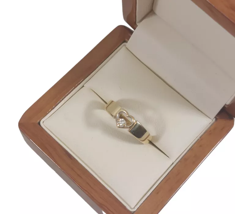 PIERŚCIONEK Z BRYLANTEM 0,04CT PR585 2,18G R15