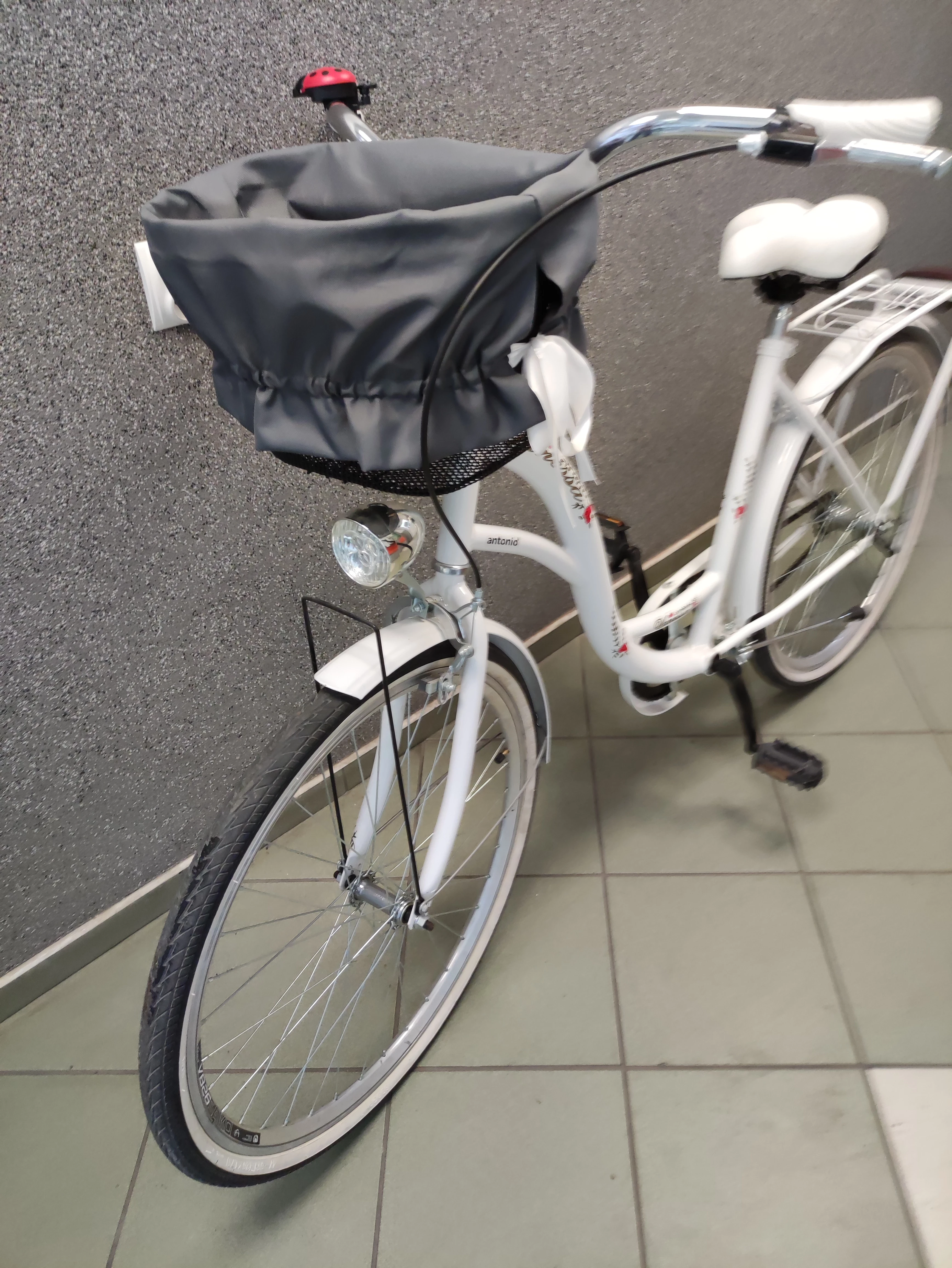 rower-antonio-vanessa-kolor-bialy