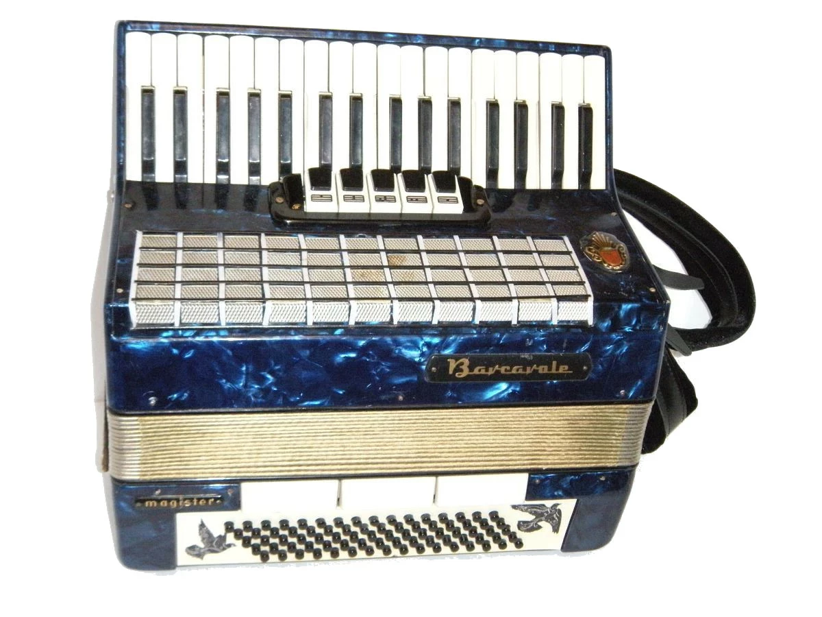 akordeon-barcarole-magister-80-basow-niebieski-z-pokrowcem-targowa-7-leczna