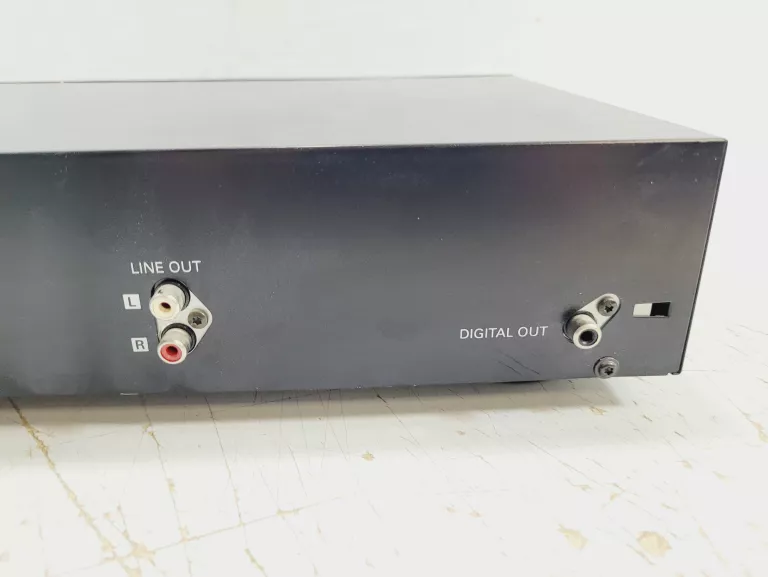 ODTWARZACZ CD PHILIPS CD 723 | KOMPAKTOWY | PILOT | CZARNY
