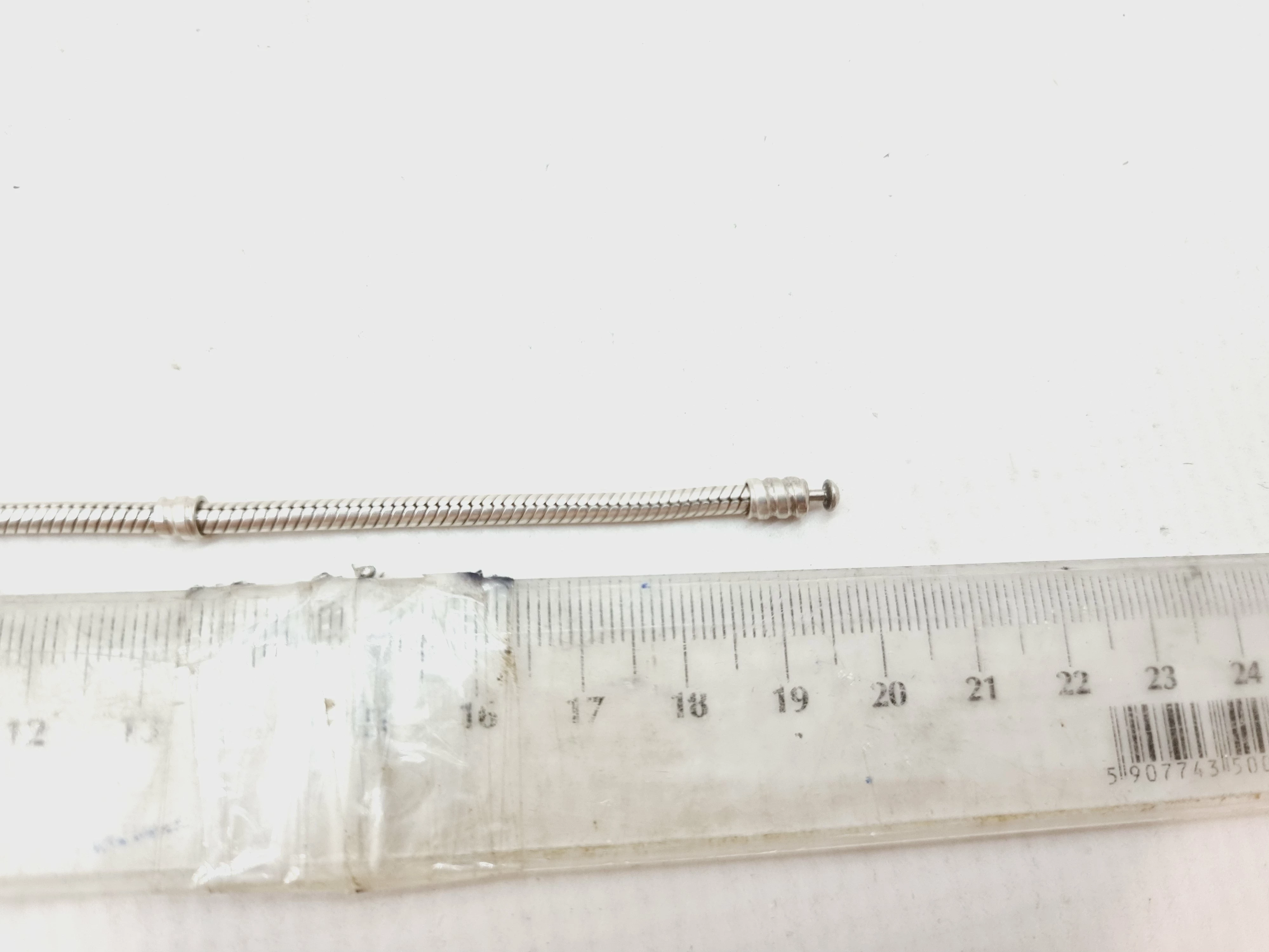 uzywana-srebrna-bransoletka-pandora-z-charmsami-925-2604g-stan-uzywany