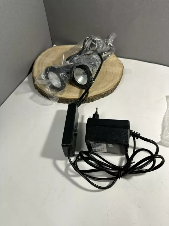 halogeny-ogrodowe-komplet-2-x-10w-zrodlo-swiatla-208282-235570