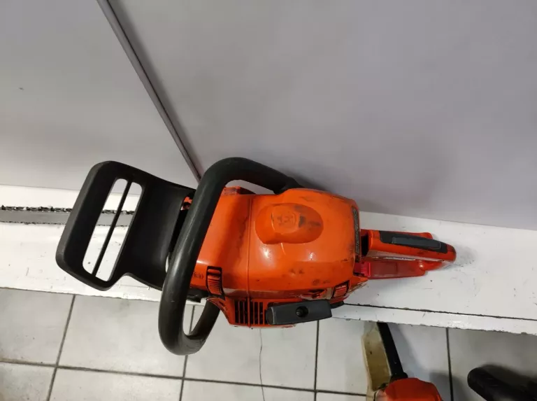 PIŁA SPALINOWA HUSQVARNA 435 2015R.