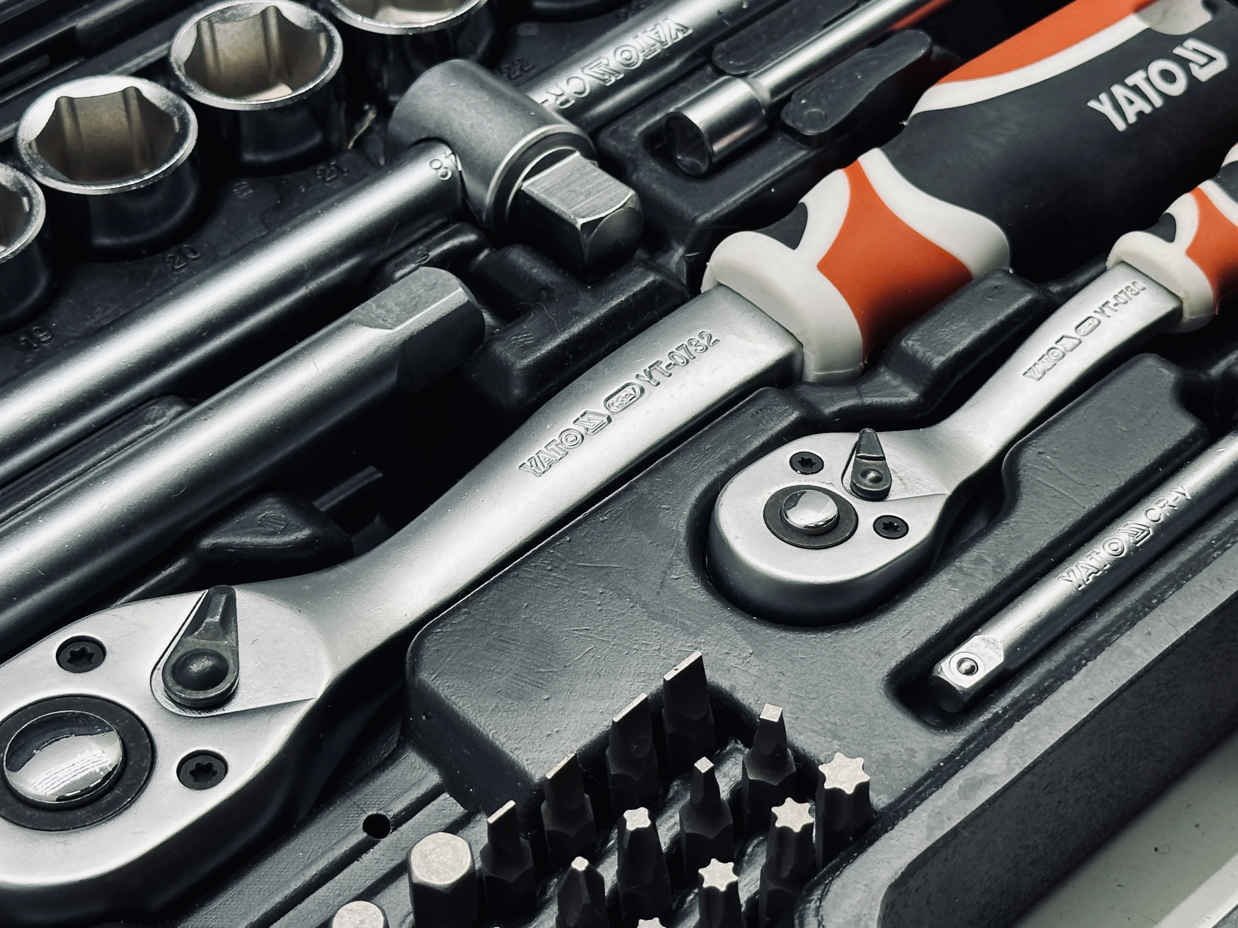 zestaw-narzedzi-yato-yt-38782-walizka-marka-inna