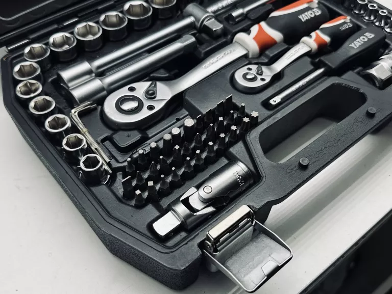 zestaw-narzedzi-yato-yt-38782-walizka-stan-uzywany