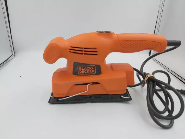 SZLIFIERKA OSCYLACYJNA BLACK DECKER KA300