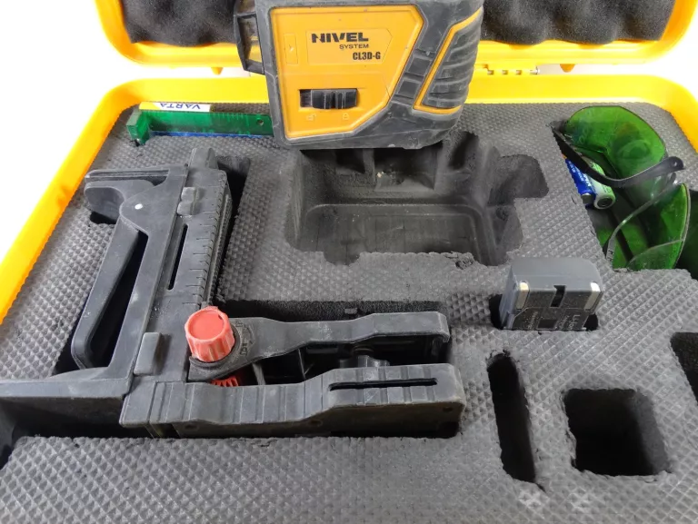 LASER KRZYŻOWY NIVEL SYSTEM CL3D-G 360ST WALIZKA ZOŁTA