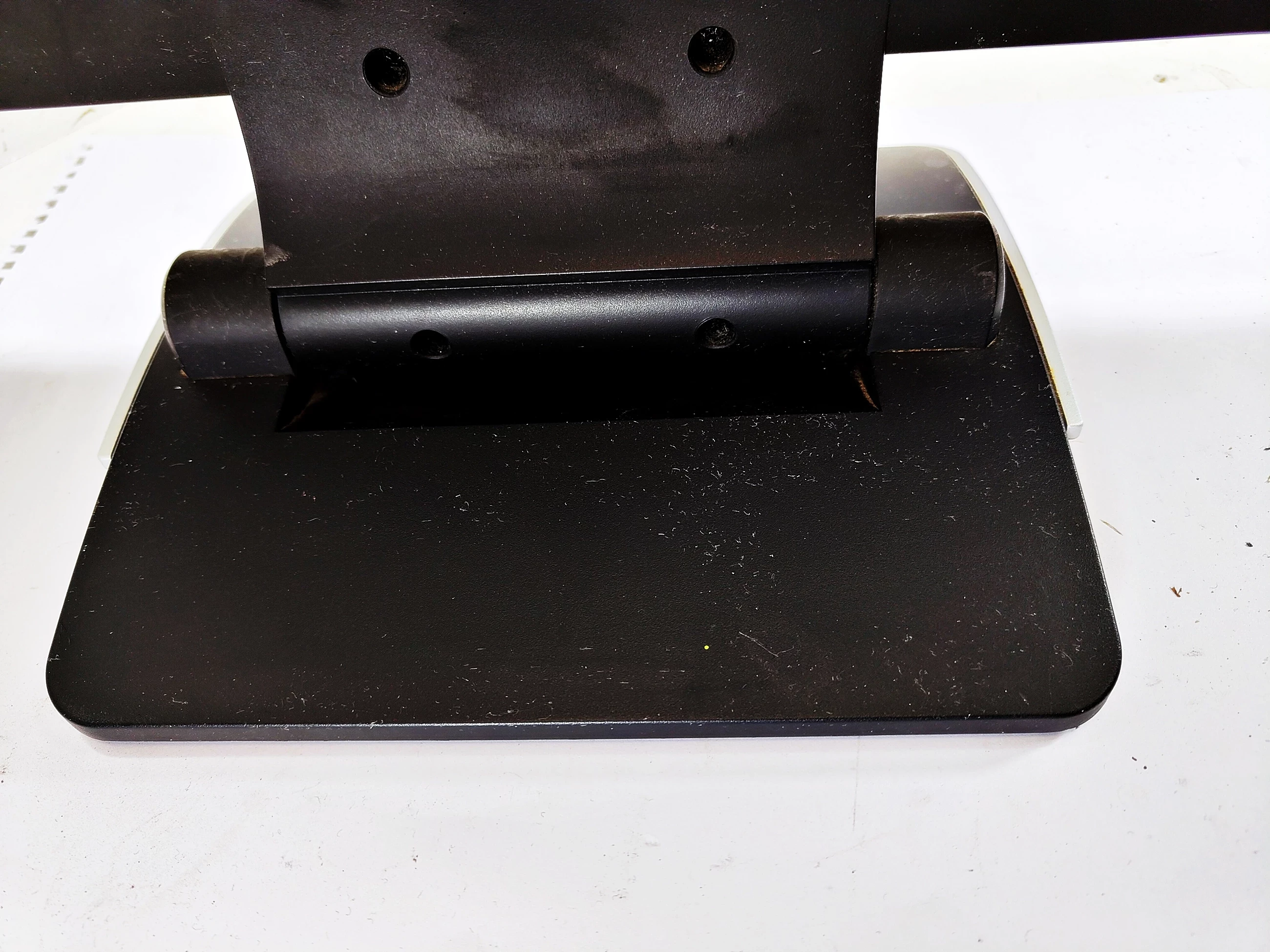 swietny-monitor-do-komputera-agm-a19s-19-419-x-439-x-200-mm-okazja-typ-matrycy-va