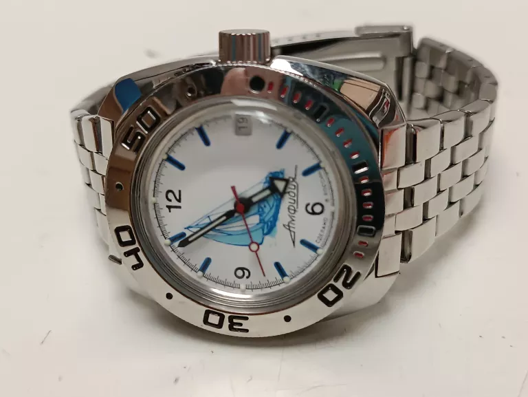 ZEGAREK VOSTOK AMFIBIA. 710615
