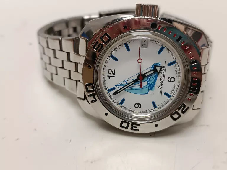ZEGAREK VOSTOK AMFIBIA. 710615