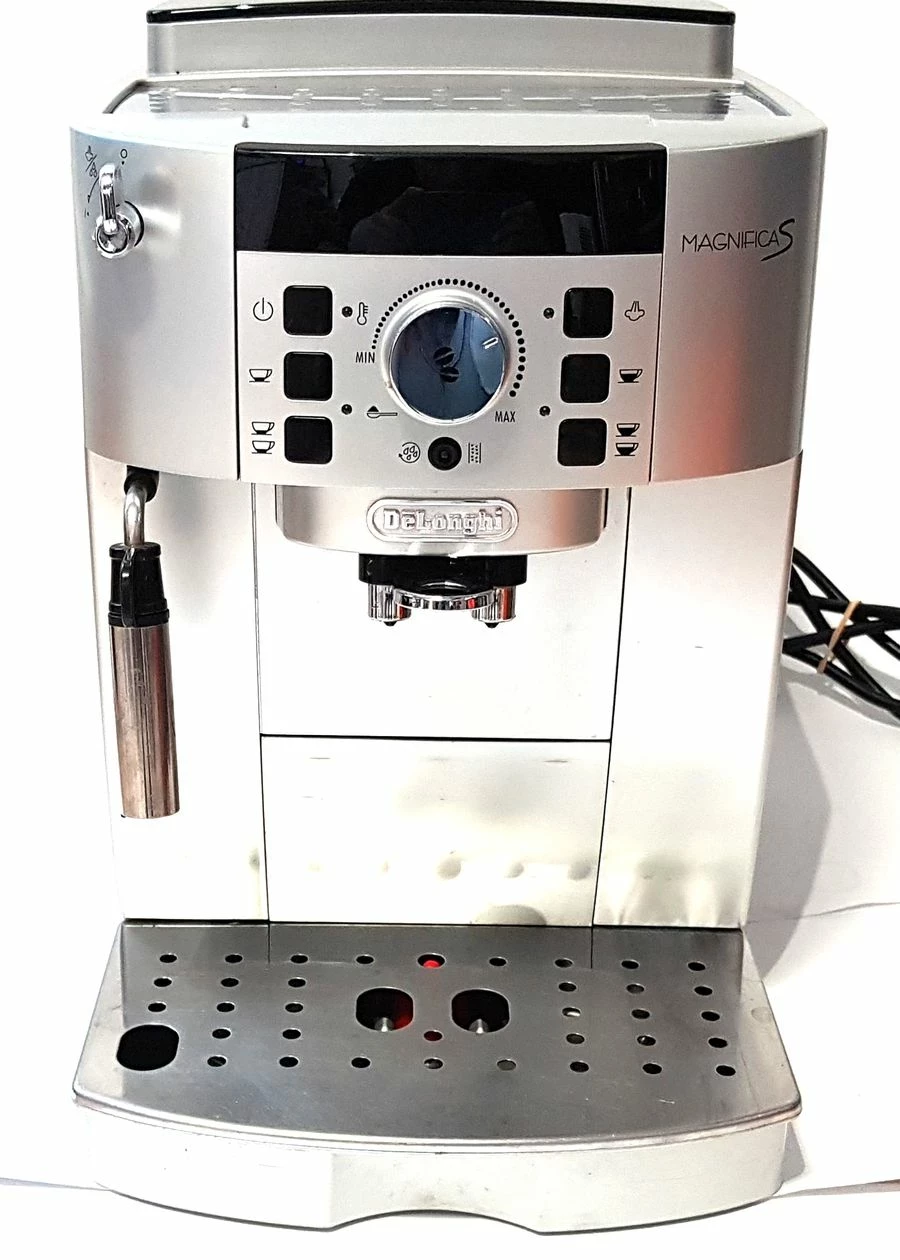 ekspres-do-kawy-delonghi-magnifica-s-ecam-22110sb-stan-uzywany