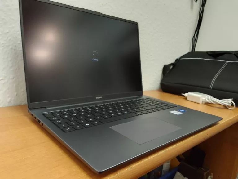 LAPTOP HUAWEI MATEBOOK RLEF-X