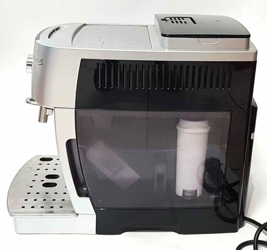 ekspres-do-kawy-delonghi-magnifica-s-ecam-22110sb-rodzaj-ekspresu-automatyczny