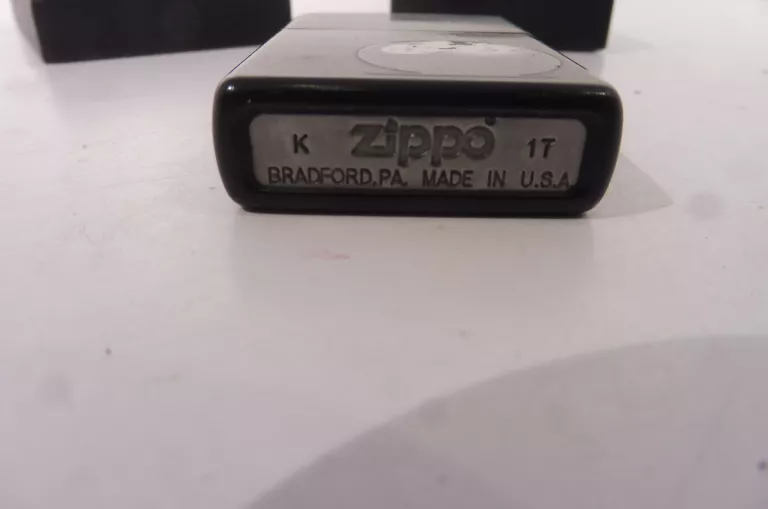 ZAPALNICZKA ZIPPO BENZYNOWA MODEL 8-BALL