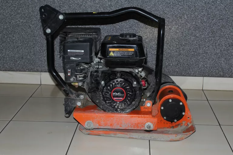 zageszczarka-jednokierunkowa-atika-v11000-silnik-loncin-marka-inna-marka