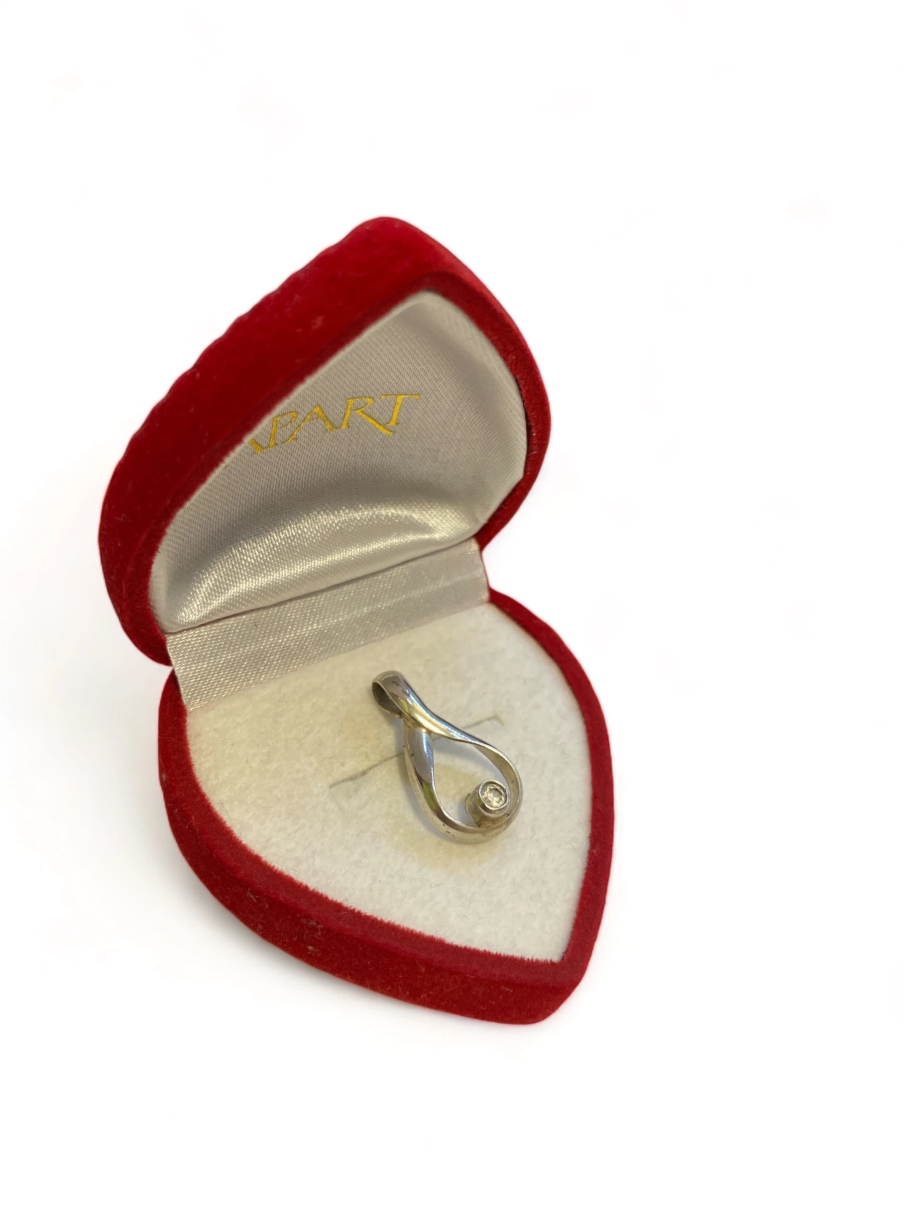 elegancka-srebrna-zawieszka-16g-pilsudskiego-27-jaworzno