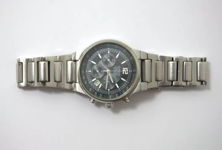 ZEGAREK CASIO EDIFICE EF-500D-1AV
