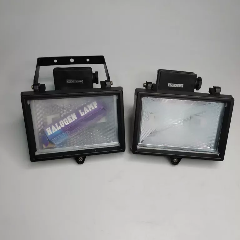 halogen-flood-light-2-sztuki-elro-halogen-spot-hl150-dwa-halogeny-porebska-1-zawiercie
