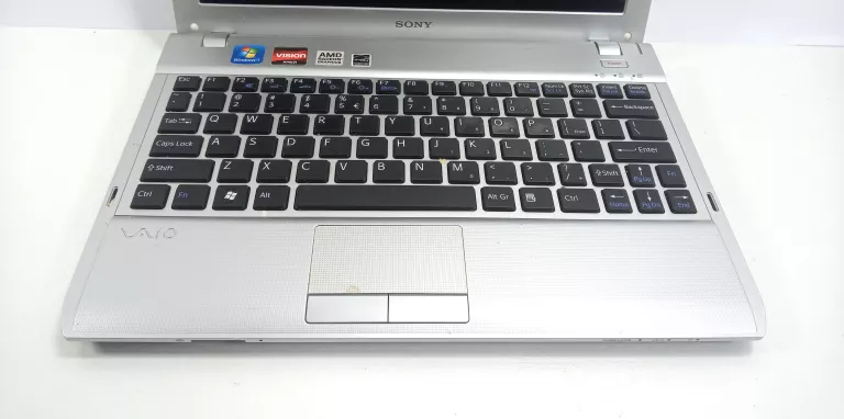 LAPTOP SONY VAIO PCG-31311M 4GB/250GB HDD/ AMD RADEON HD6310