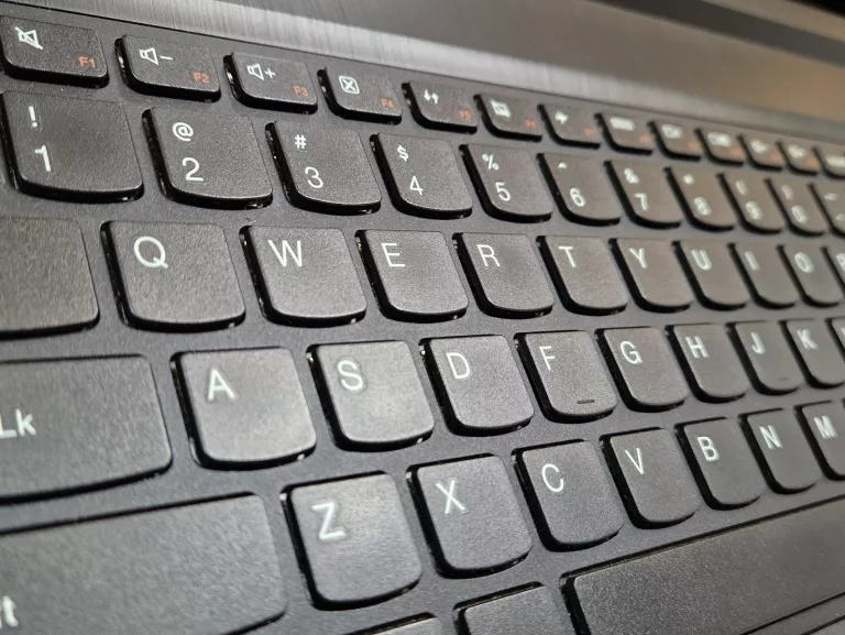 LAPTOP LENOVO G50-40 AMD E1-6100 8GB 500GB HDD W8.1