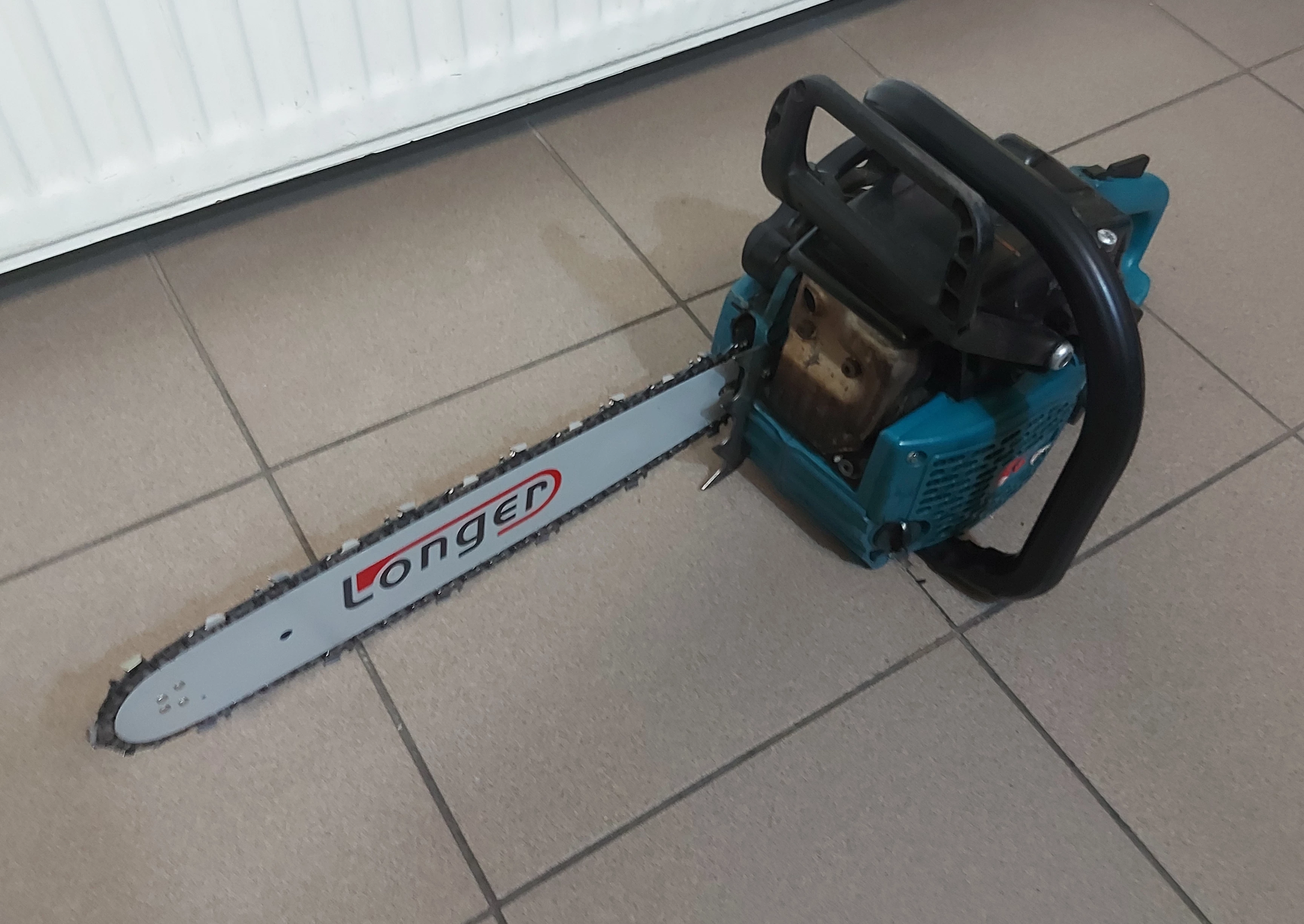 pila-spalinowa-makita-dcs-520-opis-zasilanie-spalinowe