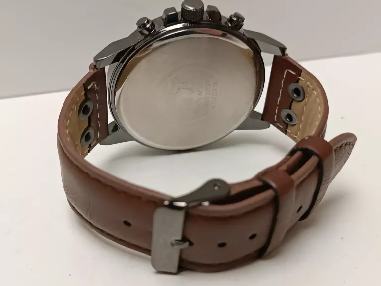 zegarek-vershold-230107-nw-bb-ksztalt-koperty-okragla