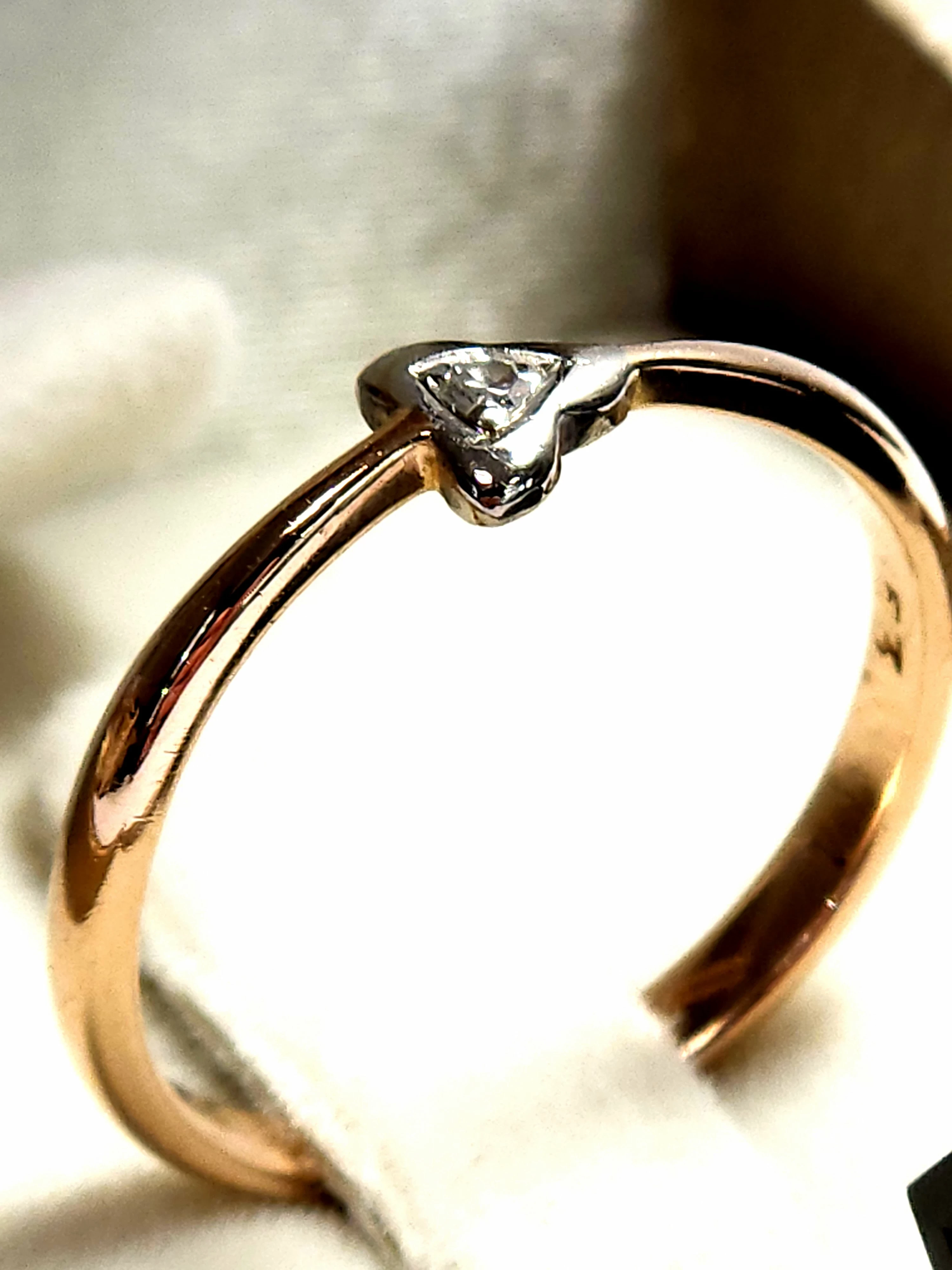 piekny-zloty-pierscionek-150585-marka-248811-958954