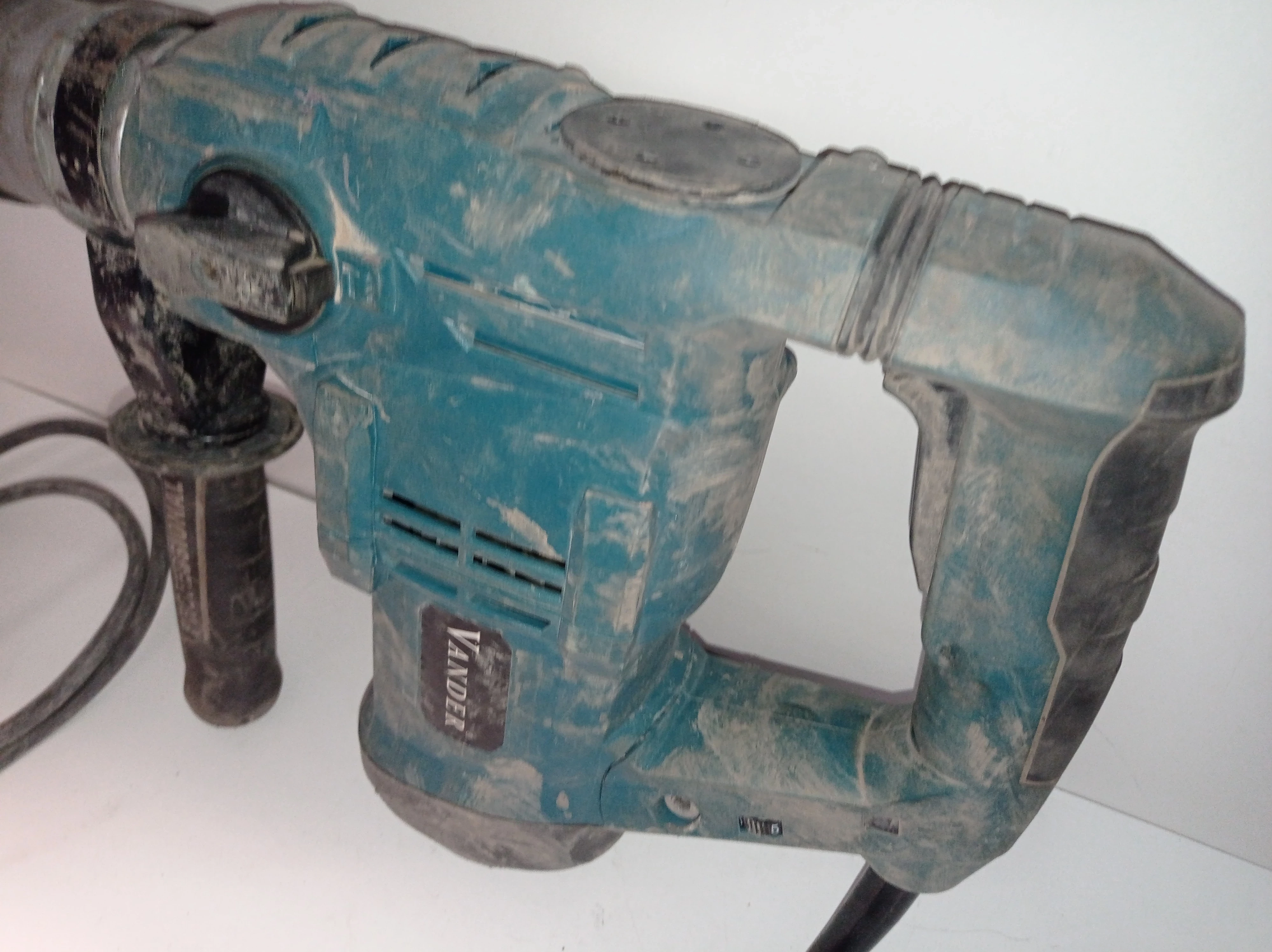 mlot-udarowy-vander-vmu746-walizka-wirtlo-dluto-ean-gtin-5907377562245