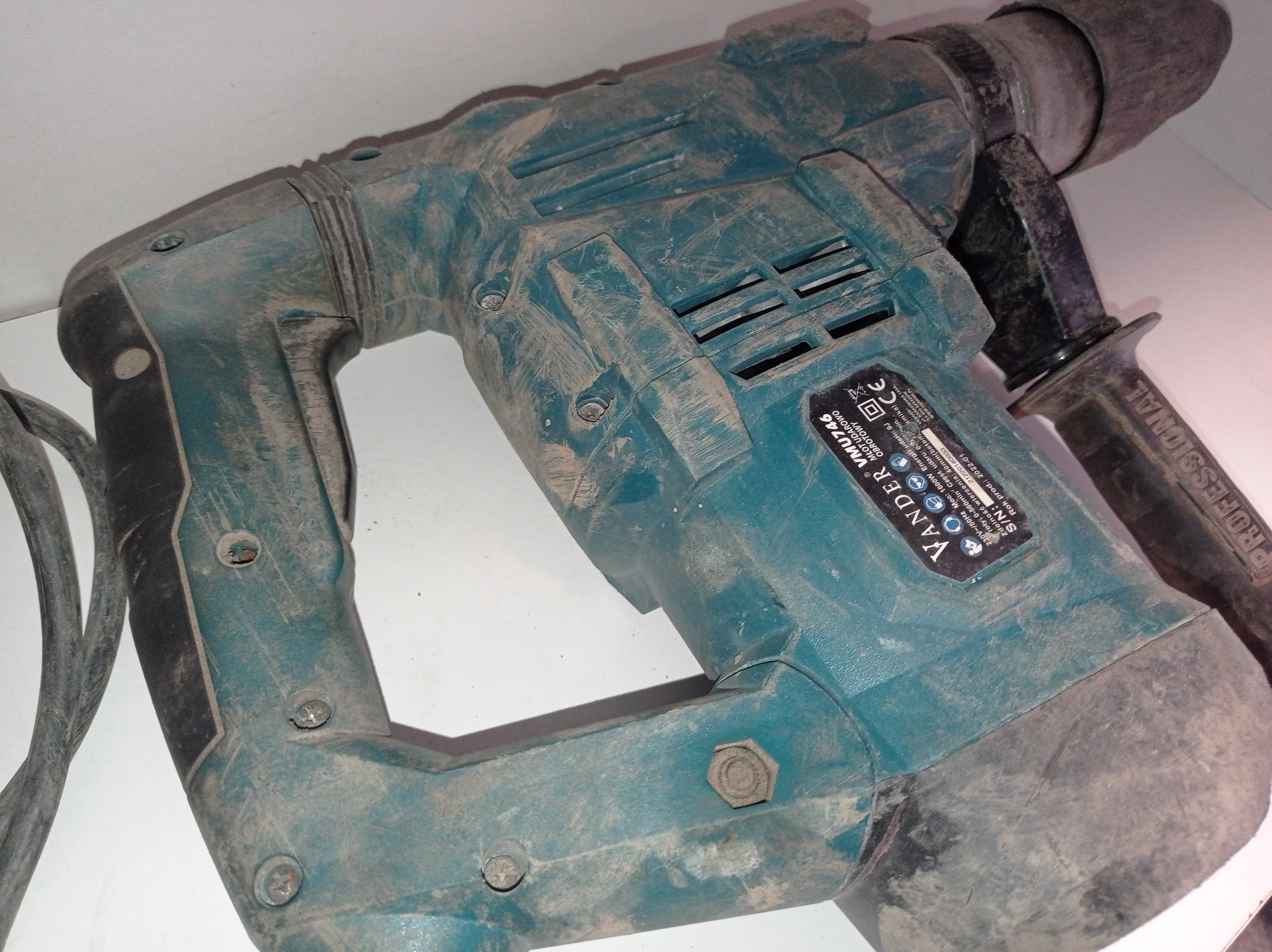 mlot-udarowy-vander-vmu746-walizka-wirtlo-dluto-product-id-d5375694-5d70-447a-9b37-858e133ea4ab