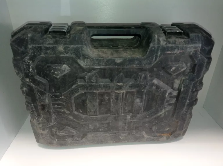 mlot-udarowy-vander-vmu746-walizka-wirtlo-dluto-stan-uzywany