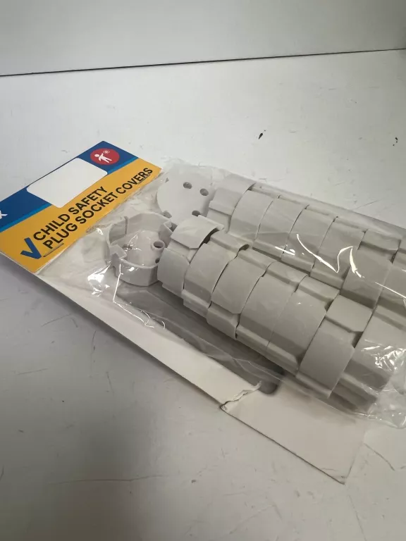 nakladki-zaslepki-na-gniazdko-elektryczne-16szt-przeznaczenie-212002-252338