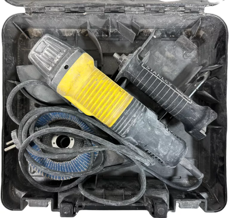SZLIFIERKA KĄTOWA 125MM 850W FMEG 220-QS STANLEY