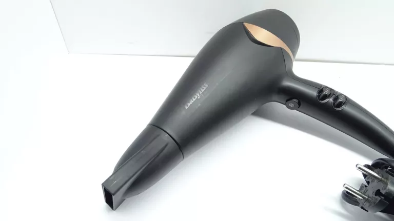 suszarka-babyliss-d566e-stan-uzywany