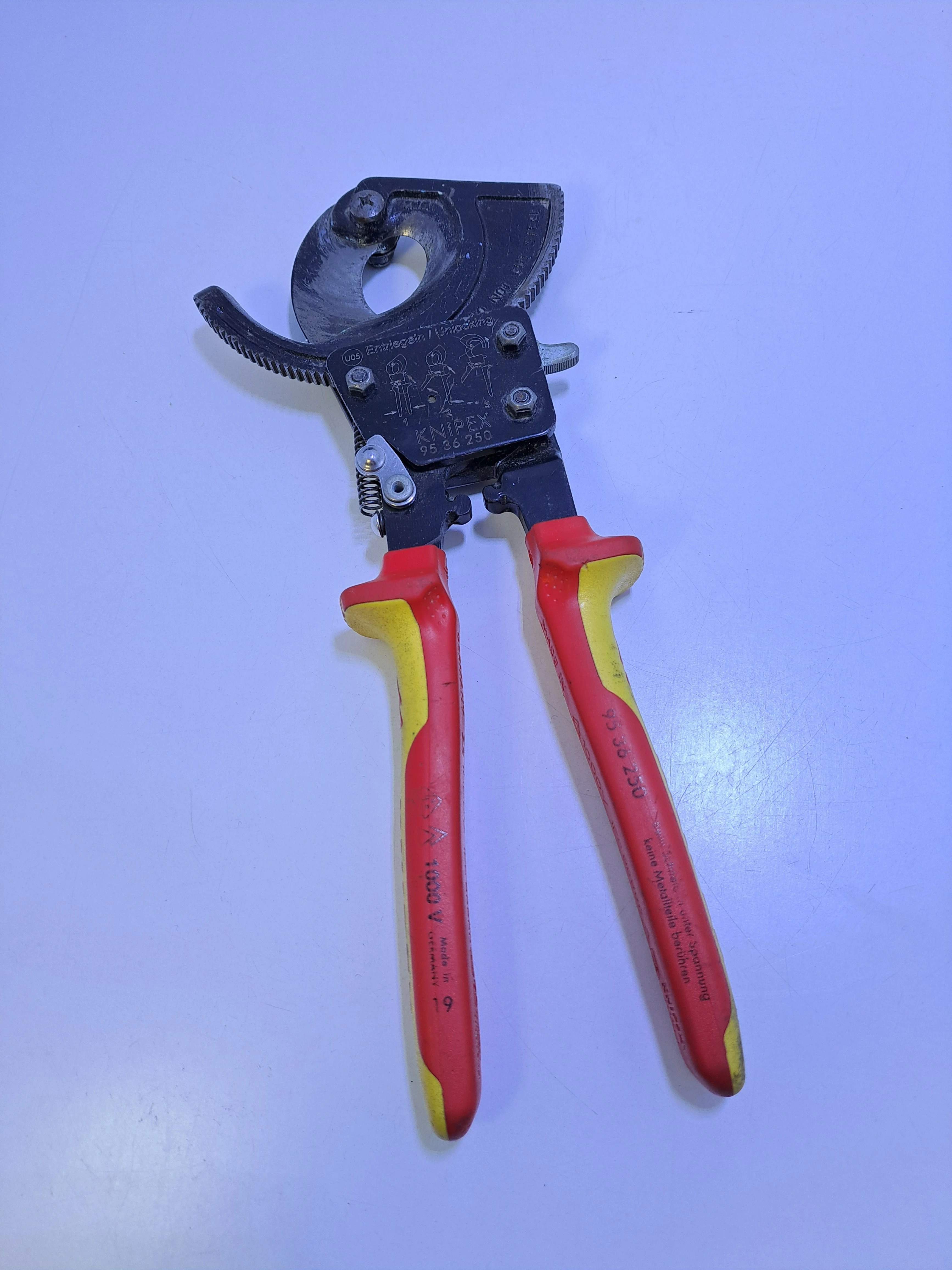 nozyce-zapadkowe-knipex-95-36-250-plwolnosci-9-10-sj-sycow