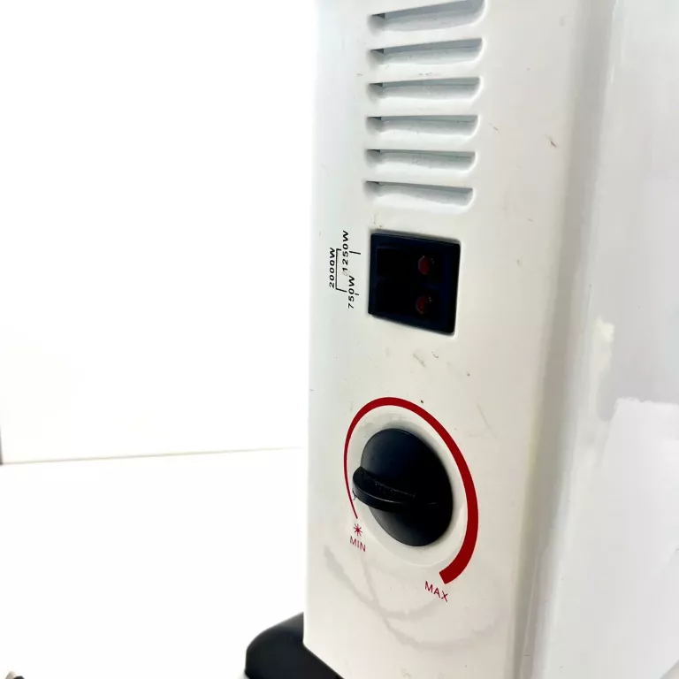 grzejnik-elektryczny-bialy-kolor-dominujacy-129357-2