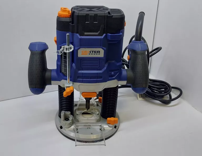 frezarka-gornowrzecionowa-dexter-pc1300rt-zasilanie-sieciowe