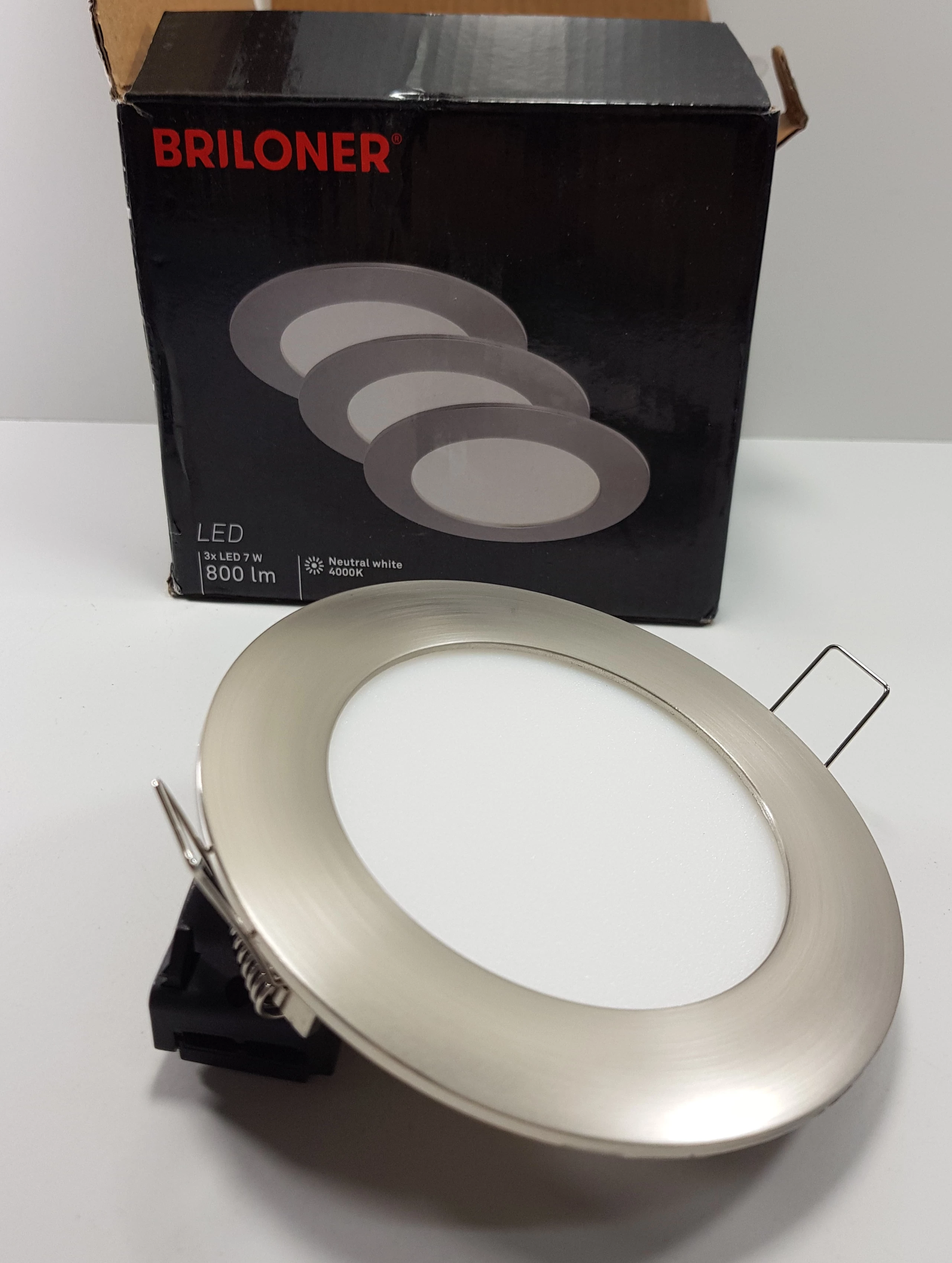 briloner-zestaw-3x-led-rgbw-sciemnialna-oprawa-led5w230v-3000-6500k-ak-11-elk