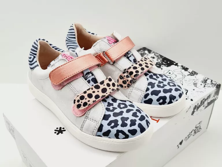 BUTY ADIDASY NA RZEPY SKÓRA ROZMIAR 31