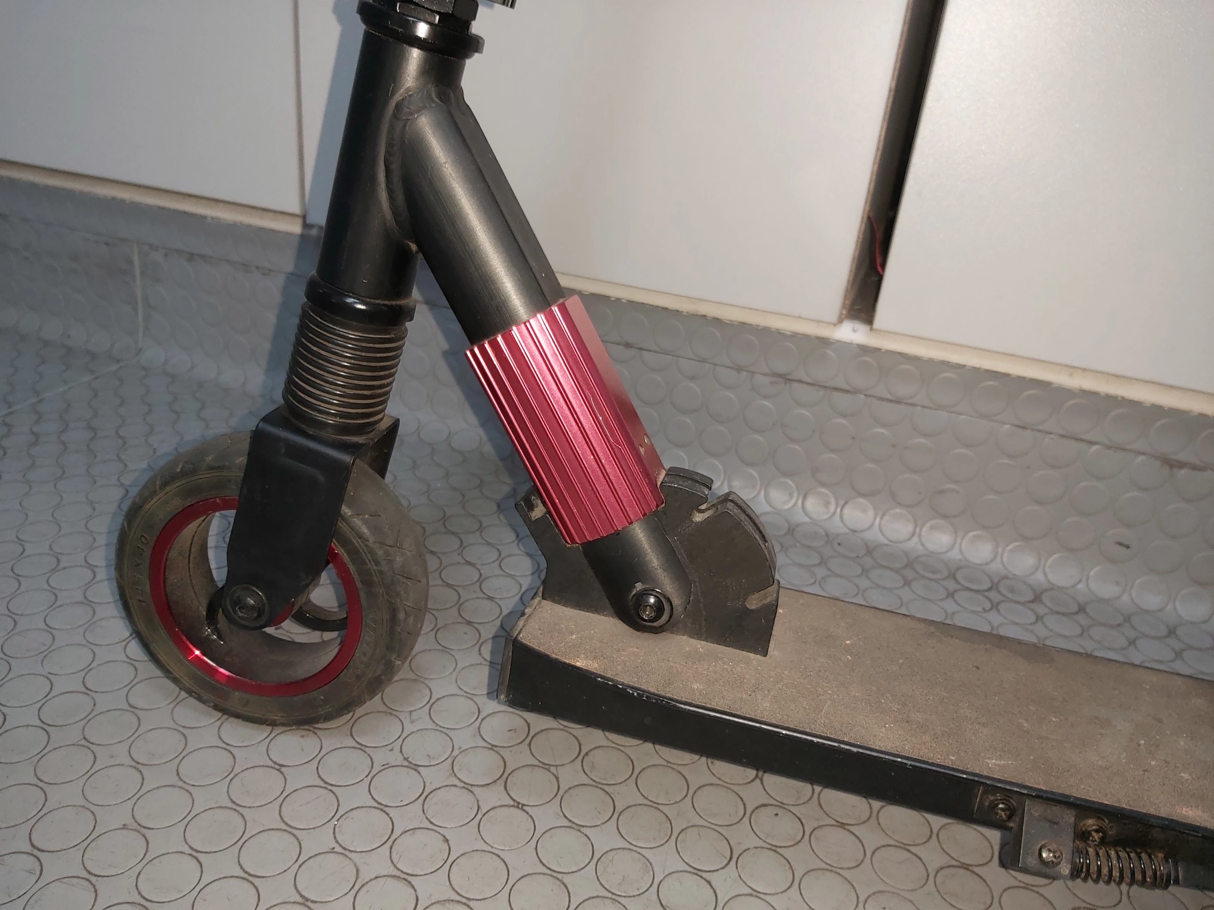 hulajnoga-elektryczna-frugal-s1-ladowarka-slowackiego-17-katowice