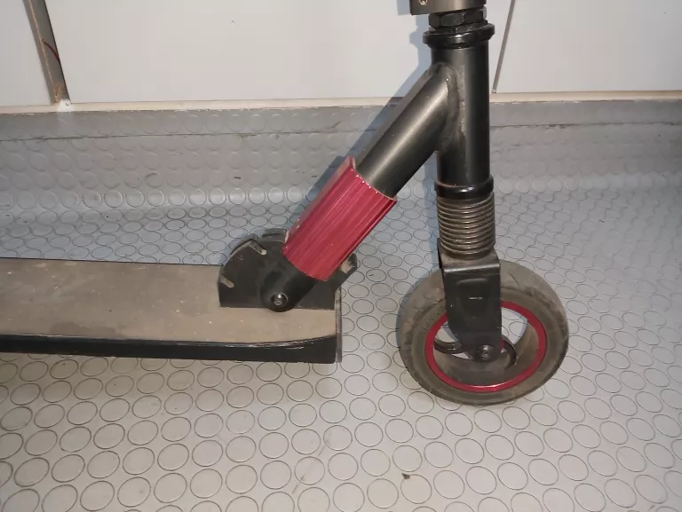 hulajnoga-elektryczna-frugal-s1-ladowarka-kod-producenta-z9