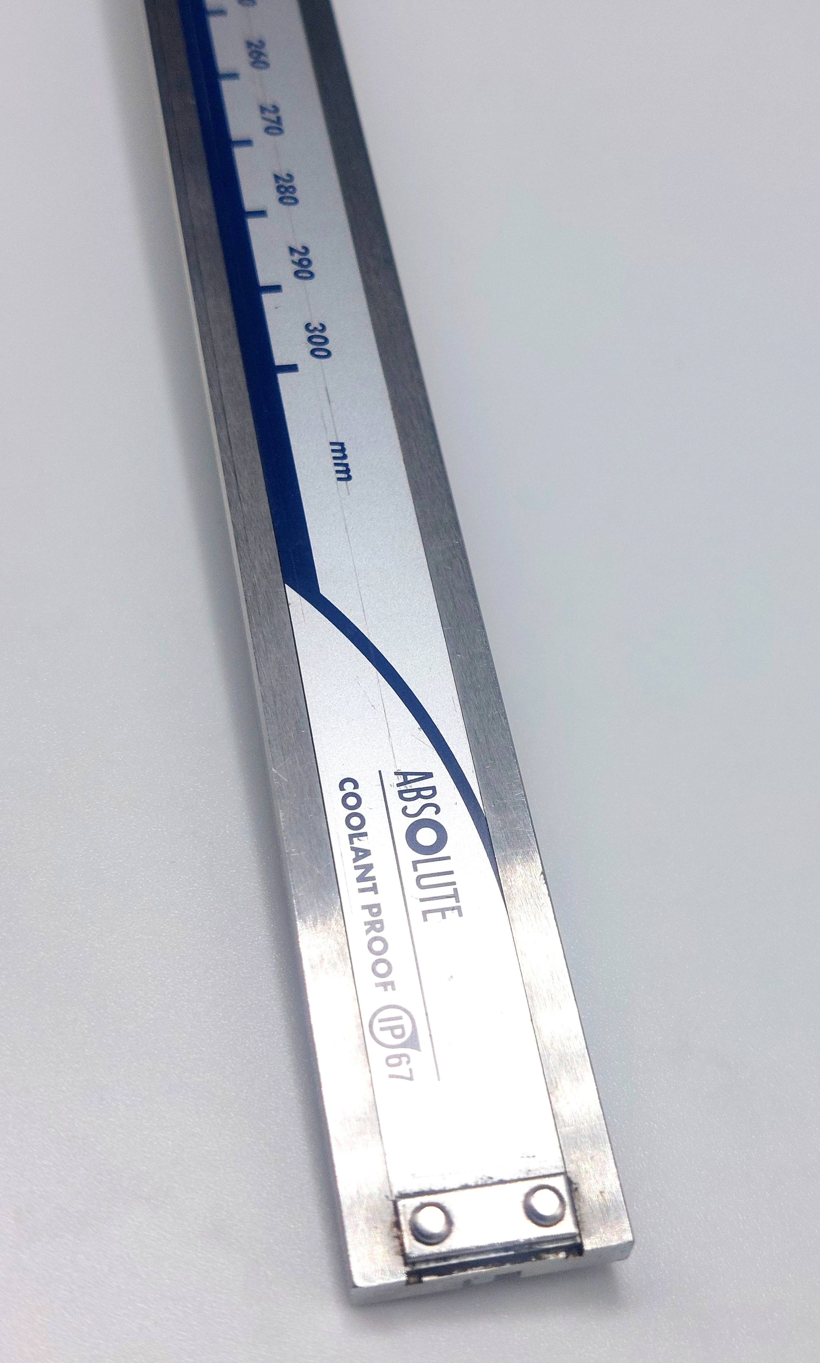 suwmiarka-mitutoyo-absolute-digimatic-ip67-300mm-maksymalny-zakres-pomiaru-300