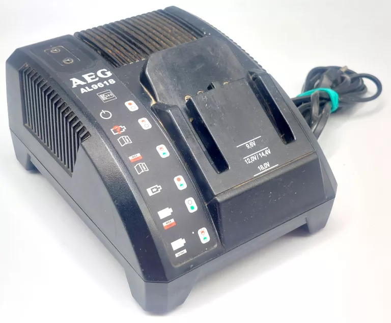 ŁADOWARKA AEG AL9618