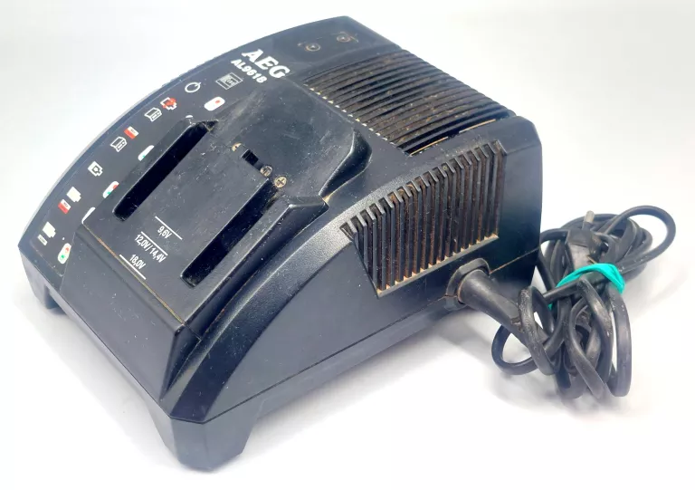 ŁADOWARKA AEG AL9618