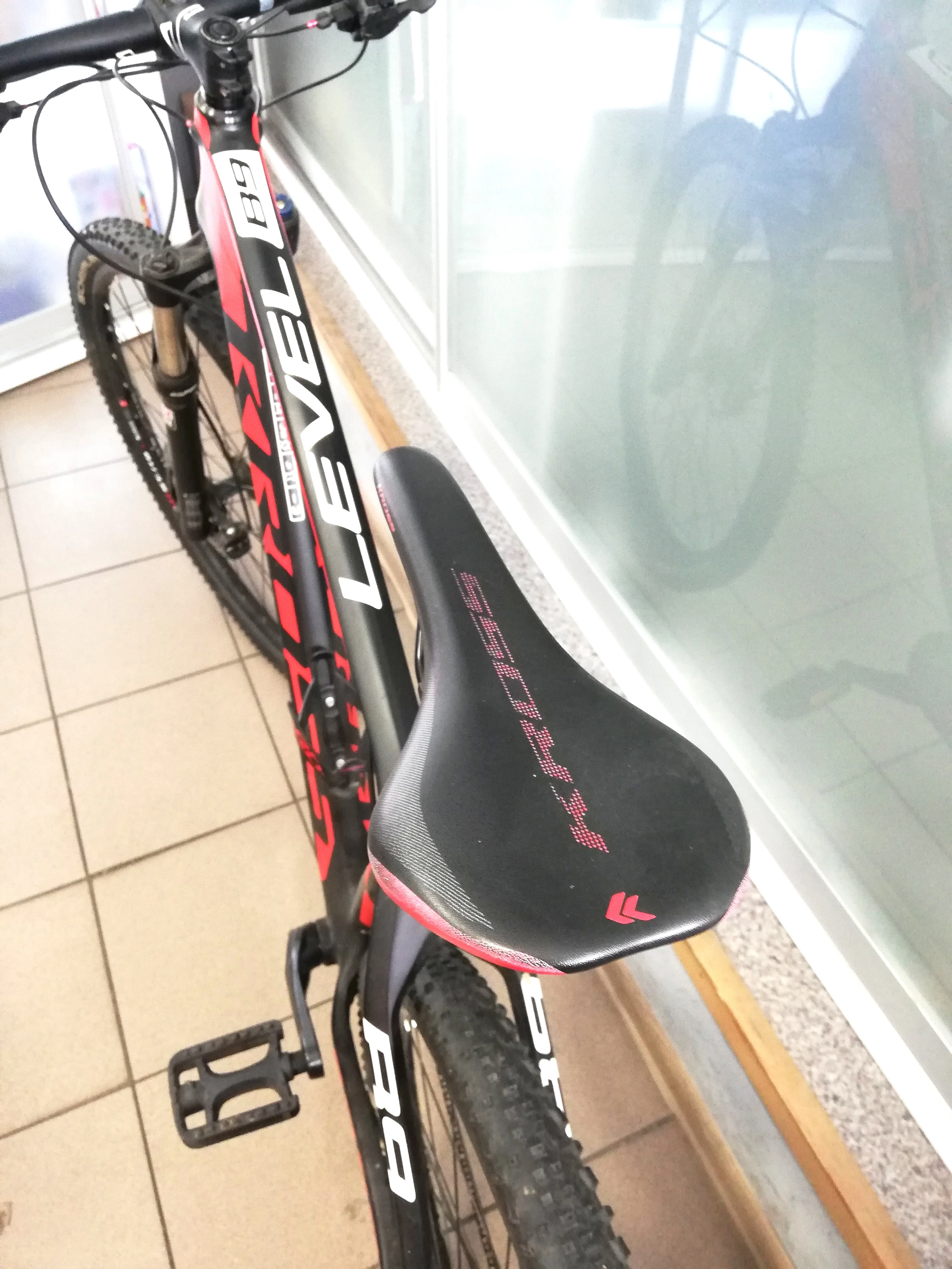 rower-kross-level-b9-l-29-kolor-granatowy