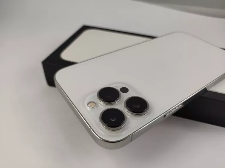 iPhone13 pro max 256GB ホワイト 容量89% APPLE IPHONE 13 PRO MAX 256GB ŁADNY! KOMPLET BATERIA 89