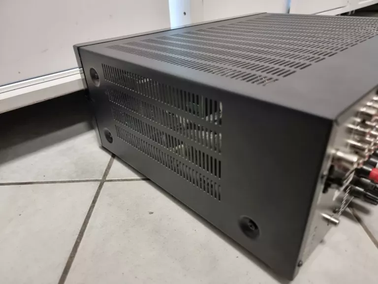 AMPLITUNER HARMAN KARDON AVR 360 7.1