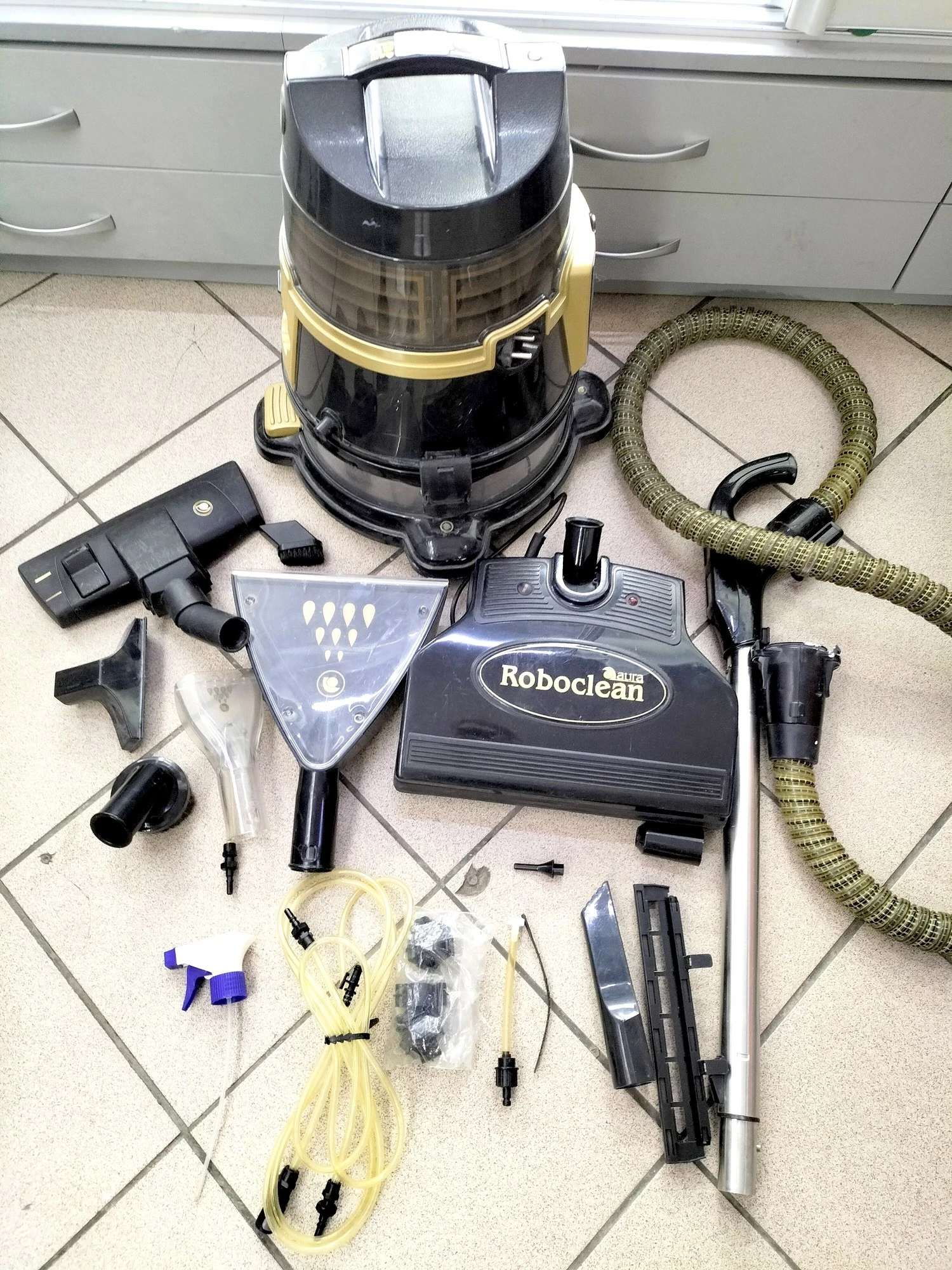 odkurzacz-aura-roboclean-114f-gold-sienkiewicza-58a-malbork