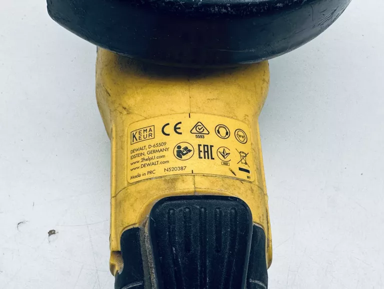 SZLIFIERKA KĄTOWA DEWALT DCG406