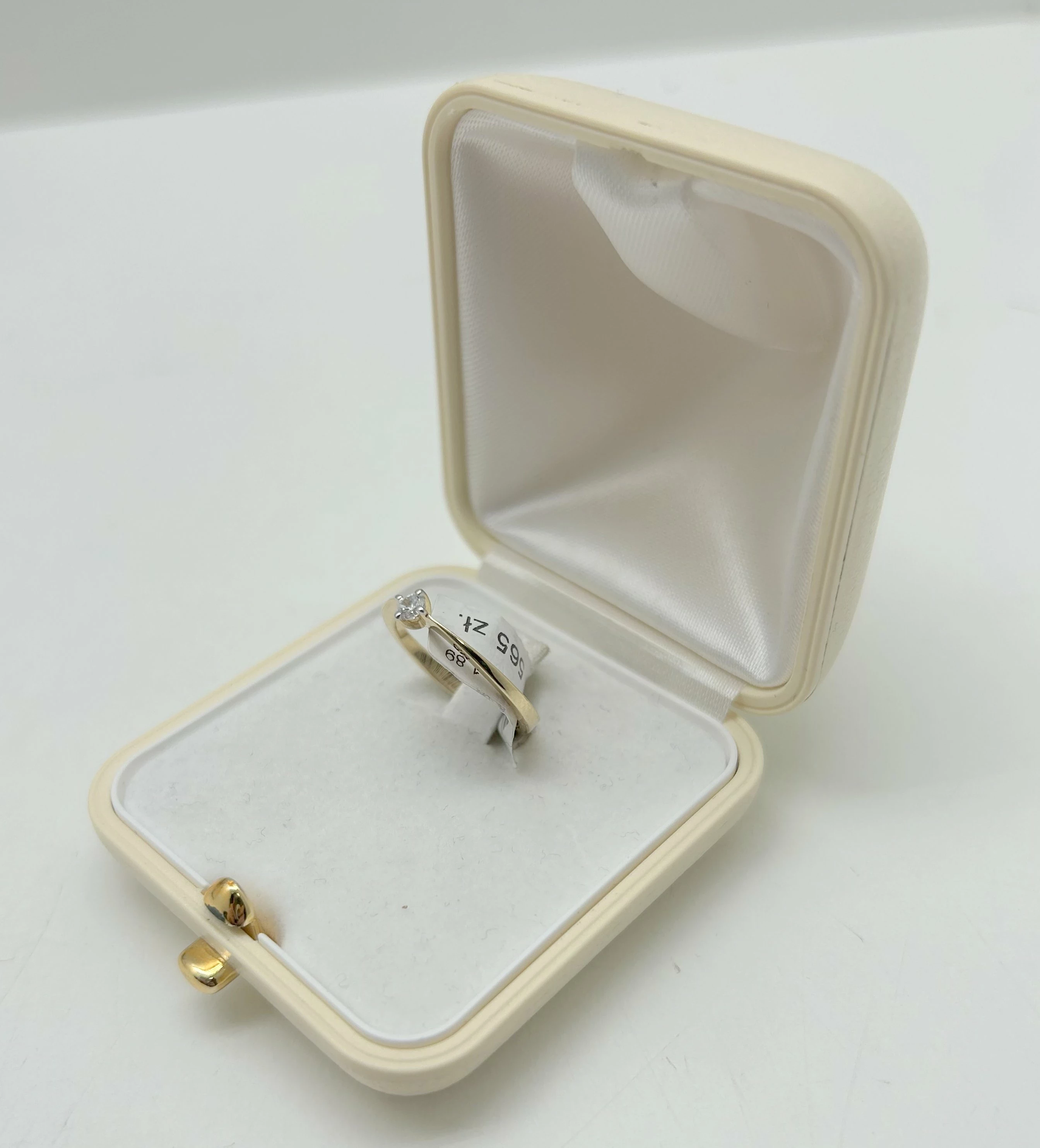 wyrob-jubilerski-uzywany-pierscionek-585-189g-r11-stan-11323-238058